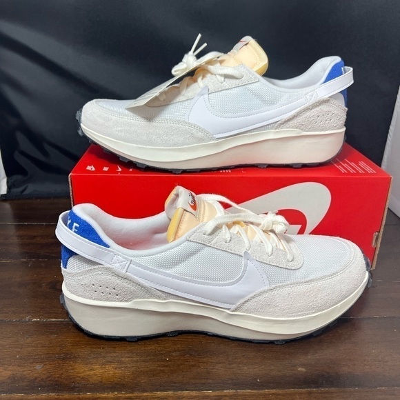 Nike Waffle Debut Vintage Women's Size 12 White Blue running Shoes DX2931 400 - Picture 1 of 6